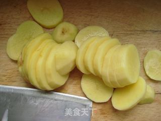 咖喱牛肉可乐饼的做法步骤：1