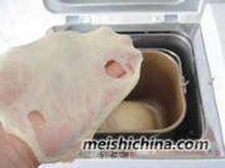 【豆沙面包】--- 一直爱吃的面包的做法步骤:4