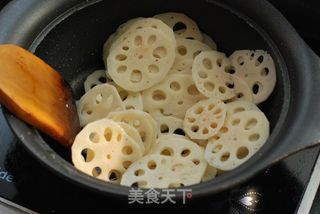 【莲藕木耳炒肉片】的做法步骤:9