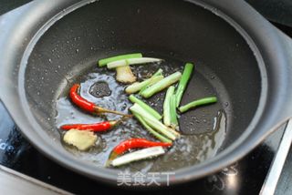 【莲藕木耳炒肉片】的做法步骤:5
