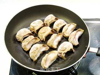 红菜头饺子的做法步骤:15