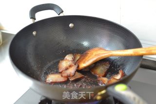 饭遭殃之【蒜苗炒腊肉】的做法步骤：4