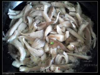 葱香鲜蘑的做法步骤:3