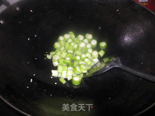 菜心粒鸡蛋炒饭的做法步骤:8