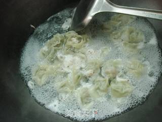 牛肉青菜馄饨的做法步骤:8