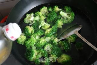 蚝油西兰花的做法步骤:5