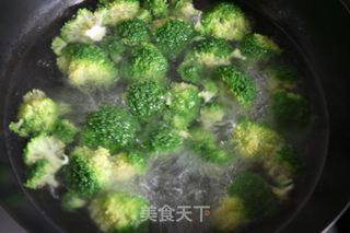 蚝油西兰花的做法步骤:6