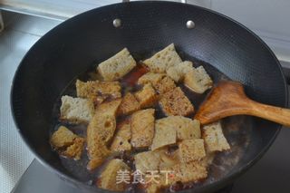 无肉也欢之【栗子烧烤麸】的做法步骤：6