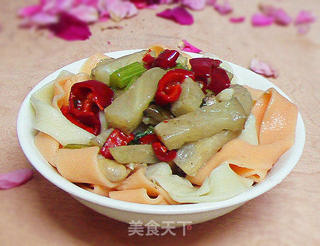 茄子彩带面的做法步骤:10
