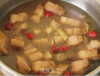 山楂红烧肉的做法步骤:13