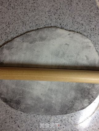 手擀意式黑珍珠面(一)黑珍珠城堡里的玫瑰花圃【传统的意式面】新鲜尝的做法步骤:20