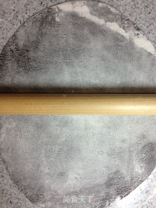手擀意式黑珍珠面(一)黑珍珠城堡里的玫瑰花圃【传统的意式面】新鲜尝的做法步骤:21