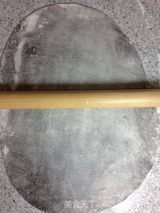 手擀意式黑珍珠面(一)黑珍珠城堡里的玫瑰花圃【传统的意式面】新鲜尝的做法步骤:23