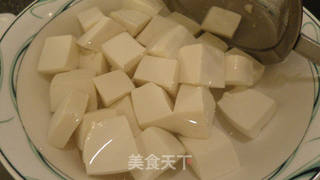 金沙玉米豆腐的做法步骤:4