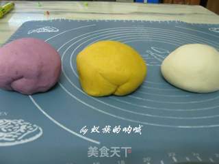 棒棒糖花卷的做法步骤:4