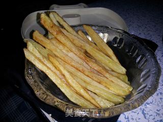自制薯条(味道不输KFC哦~~~)的做法步骤:4