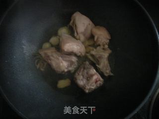 香芋烧鸡的做法步骤:3