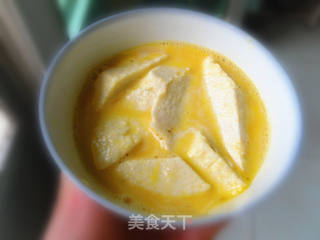 《炸鲜奶馒头》的做法步骤:5