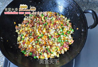 谁都来参与——什锦炒饭的做法步骤:3