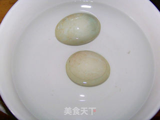 心蓝手制私房菜【流油金黄咸鸭蛋】——个个流油,垂涎欲滴,金黄之傲的做法步骤:7