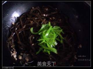 蒜香海带丝的做法步骤:7