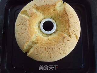 【豆浆机创意食谱】:营养低脂---豆浆黑芝麻戚风蛋糕的做法步骤:16