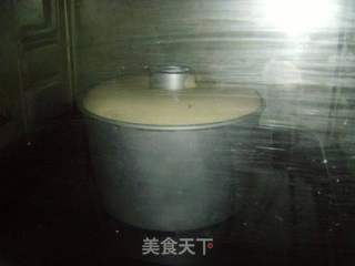 【豆浆机创意食谱】:营养低脂---豆浆黑芝麻戚风蛋糕的做法步骤:15