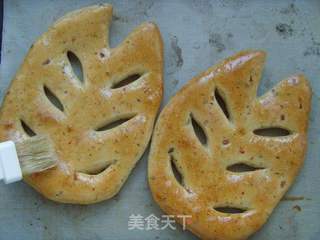 酥脆芳香的叶片面包---弗卡斯的做法步骤:11
