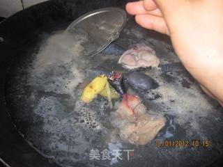补气血乌鸡汤的做法步骤:5
