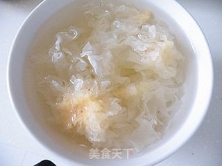 美容甜饮------木瓜银耳糖水的做法步骤:2