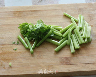 鲜辣青椒鸡的做法步骤:4