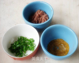 咖喱肉末千层饼的做法步骤:2