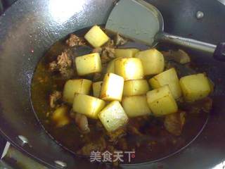 麻辣土豆焖牛杂的做法步骤:7