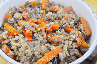 新疆传统美食——碎肉抓饭的做法步骤：12