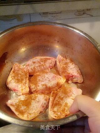秒杀麦当劳,盐焗鸡翅!的做法步骤:2