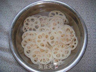 蒜香藕片的做法步骤：3