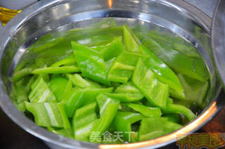 幸福美食:快手菜地三鲜的做法步骤:3