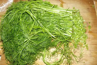 蒸茴香肉菜卷的做法步骤:3