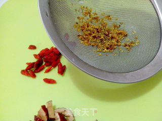 枸杞桂花茶的做法步骤:3