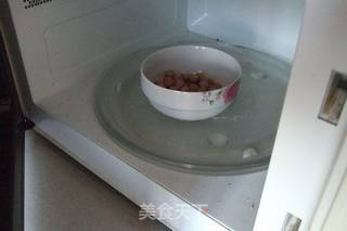 芹菜拌花生米的做法步骤:2