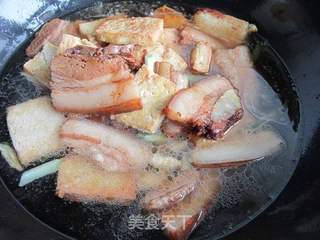 五花肉炖豆腐的做法步骤:11