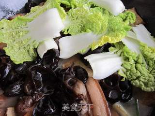五花肉炖豆腐的做法步骤:12