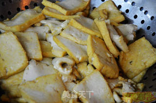 幸福美食:补钙最佳搭档虾皮烧豆腐的做法步骤:2