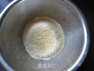 豆浆玛德琳小蛋糕的做法步骤:2