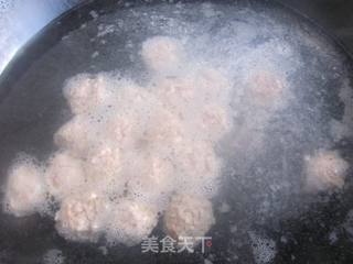 鲜滑的鲜虾猪肉清汆丸子的做法步骤:5