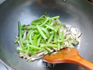 清爽好味道——清炒香芹豆干的做法步骤:7