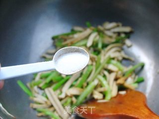 清爽好味道——清炒香芹豆干的做法步骤:10
