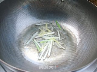 清爽好味道——清炒香芹豆干的做法步骤:5