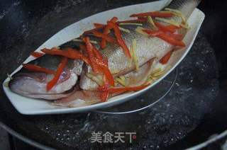 清蒸鲈鱼的做法步骤:5
