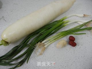 白萝卜羊肉煲的做法步骤：2
